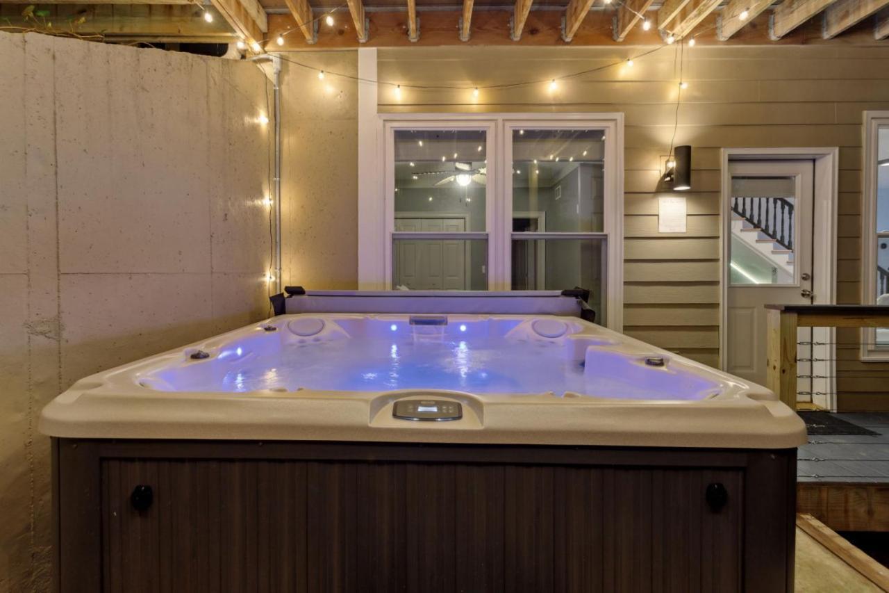 Lanier Landing - Private Dock Hot Tub Game Room ゲインズビル エクステリア 写真