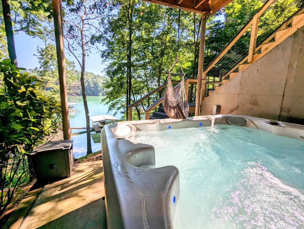 Lanier Landing - Private Dock Hot Tub Game Room ゲインズビル エクステリア 写真